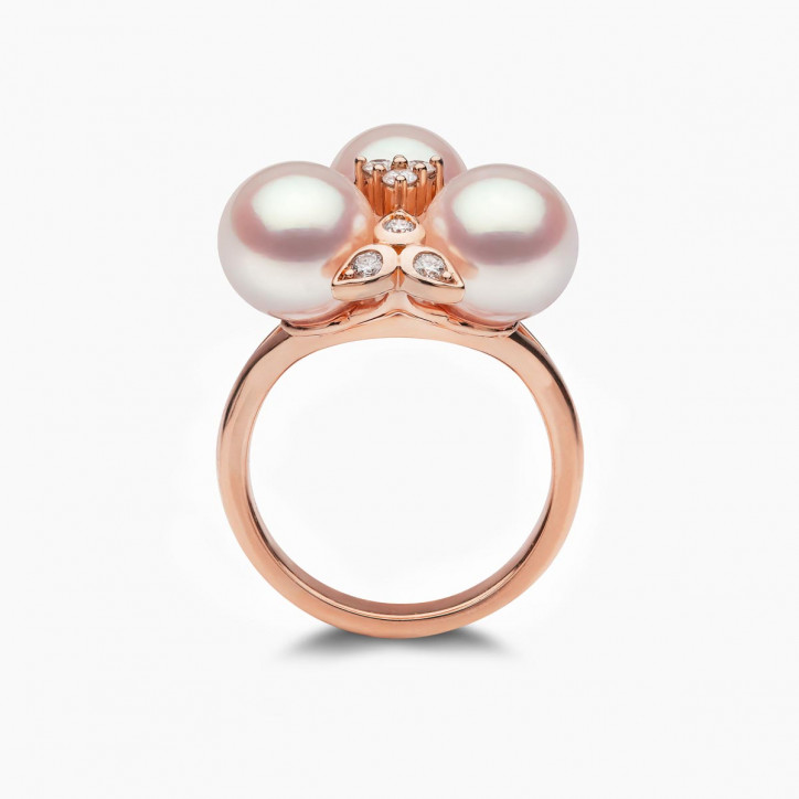 Raindrop 18K Gold Triple Akoya Pearl and Diamond Ring Raindrop 18K Gold Triple Akoya Pearl and Diamond Ring