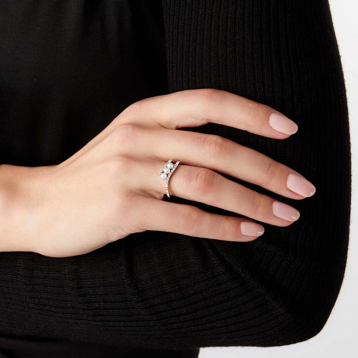 Sleek 18K Gold Triple Pearl and Diamond Ring Sleek 18K Gold Triple Pearl and Diamond Ring