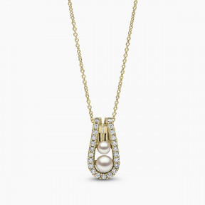 Sleek 18K Gold Akoya Pearl and Diamond Pendant