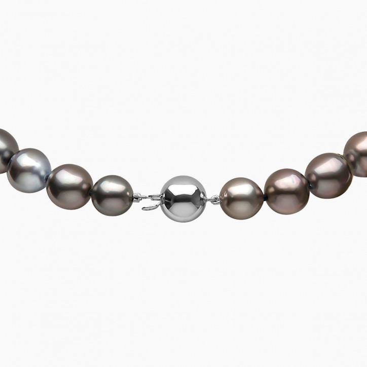 Classic 18K Gold Black Tahitian Pearl Strand Necklace Classic 18K Gold Black Tahitian Pearl Strand Necklace