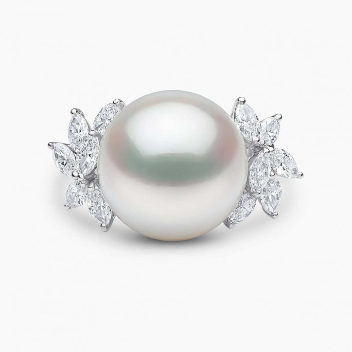 Duchess 18K Gold South Sea Pearl and Diamond Mini Flutter Ring Duchess 18K Gold South Sea Pearl and Diamond Mini Flutter Ring
