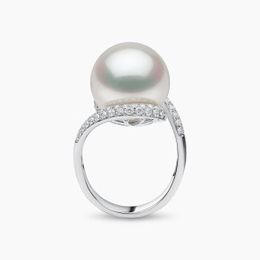Duchess 18K Gold Pearl and Diamond Halo Ring