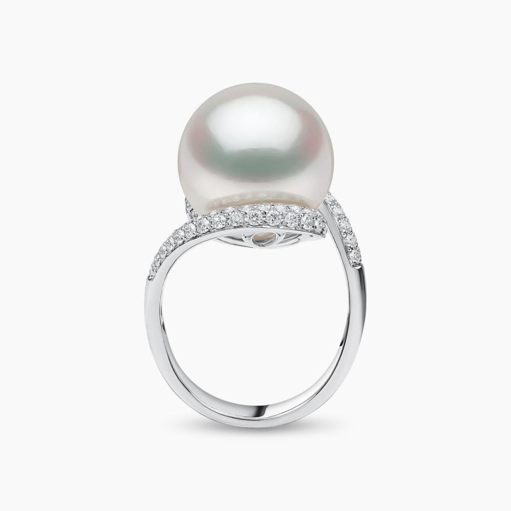 Duchess 18K Gold Pearl and Diamond Halo Ring