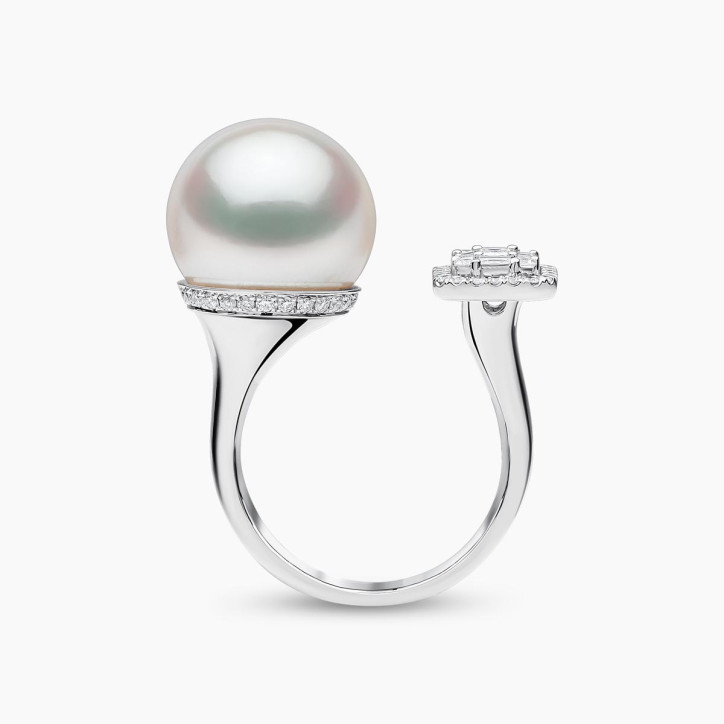 Baby Glitz 18K Gold South Sea Pearl and Diamond Motif Ring