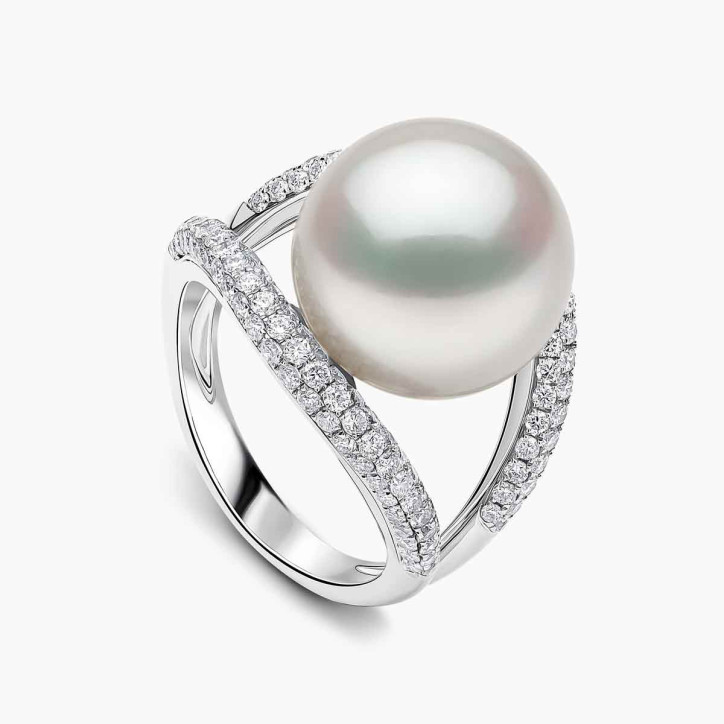 Duchess 18K Gold Pearl and Diamond Pavé Ring